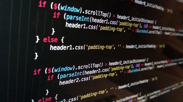 Pourquoi confier la refonte de son site web à un freelance ?
